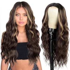 Long brown wavy wig